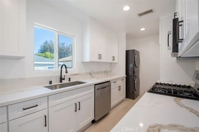 $1,199,000 | 7961 Apperson Street, Sunland, CA 91040