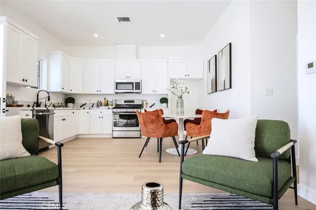 $1,199,000 | 7961 Apperson Street, Sunland, CA 91040