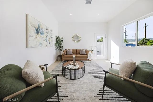 $1,199,000 | 7961 Apperson Street, Sunland, CA 91040