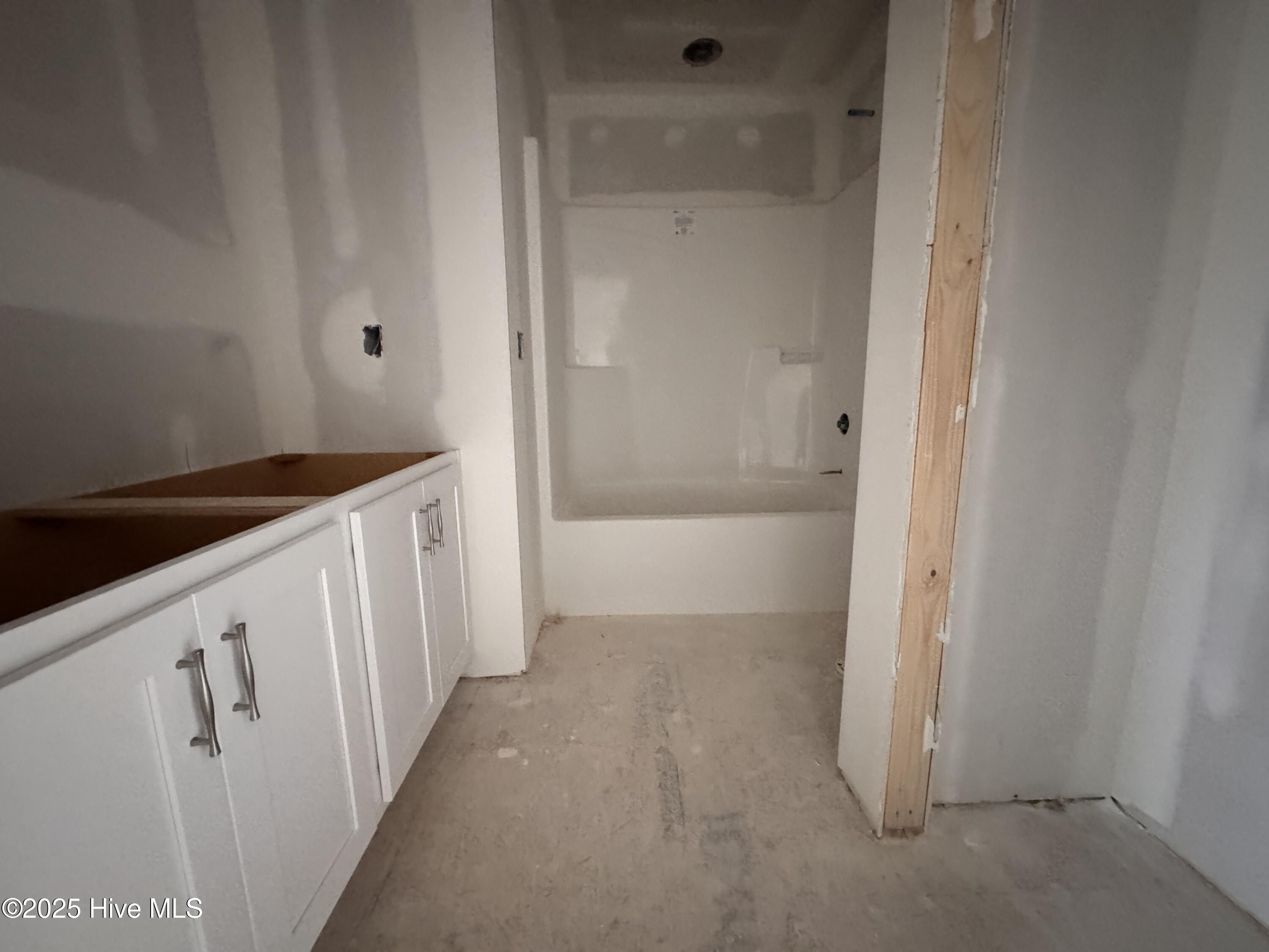 244 Rough Rdg Trail, Unit 74 Aberdeen, NC 28315 - Photo 18 of 34 IMG_3059