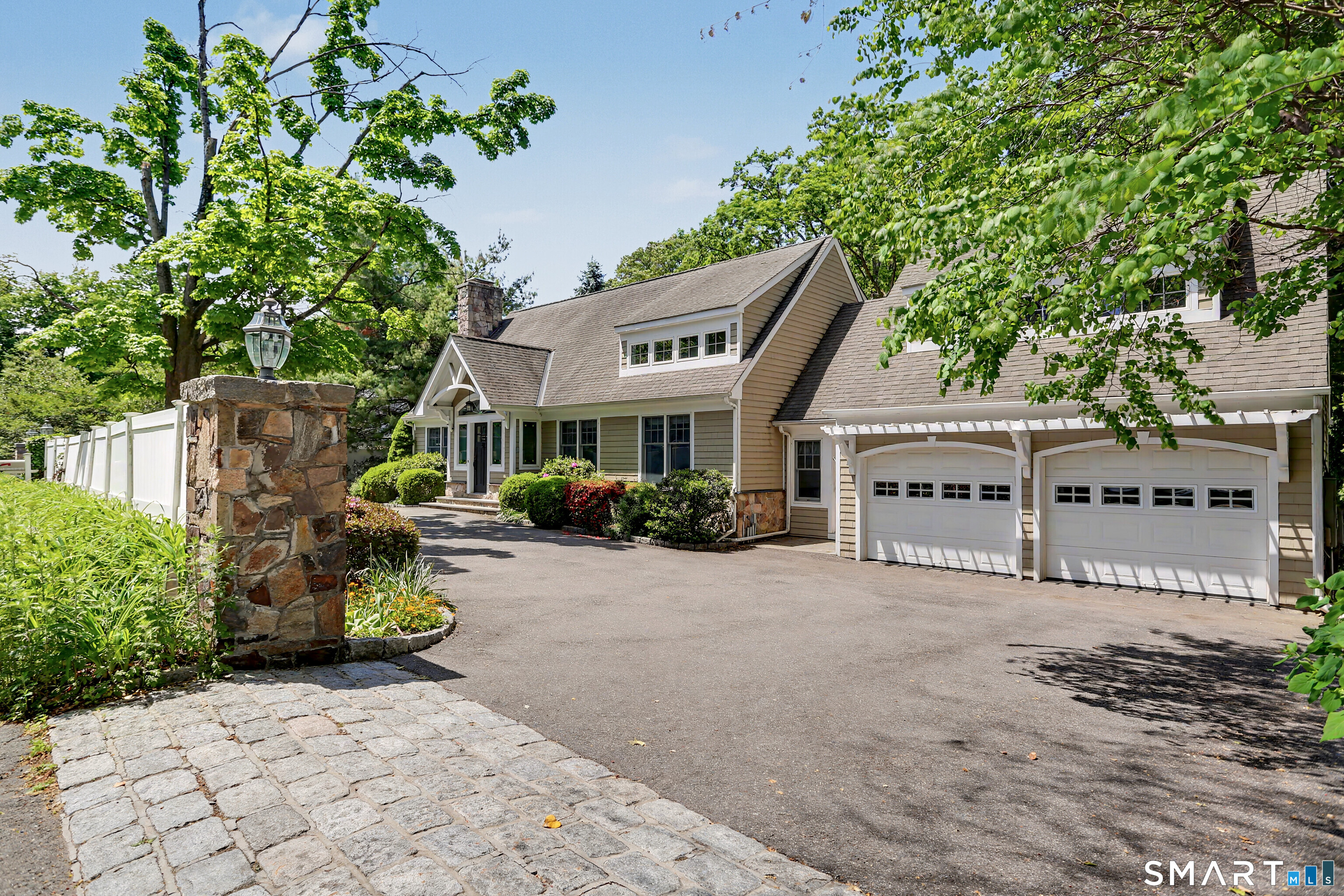 186 Compo Road South Westport, CT 06880 - Photo 1 of 40 Wekcome to 186 Compo Road South