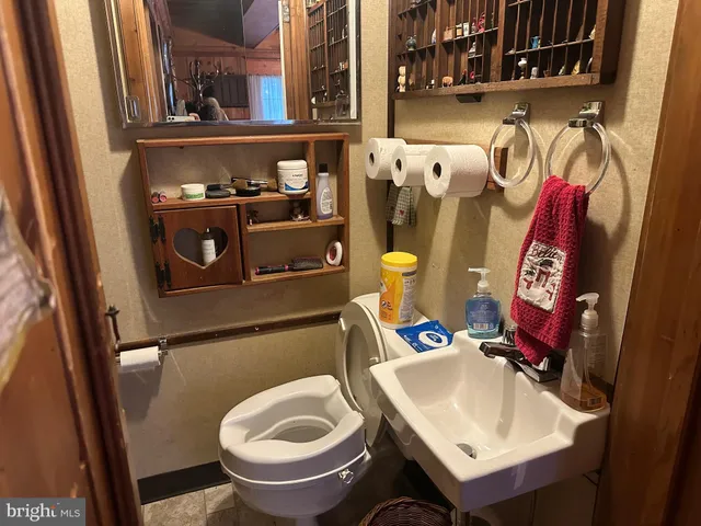 $549,900 | 108 Heights Avenue, Mount Gretna, PA 17064