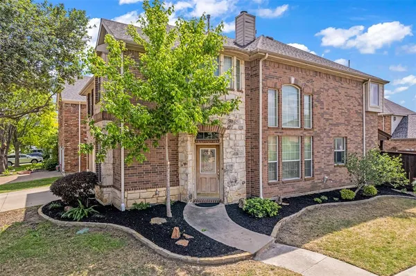 $585,000 | 2007 Chittam Drive, Euless, TX 76039