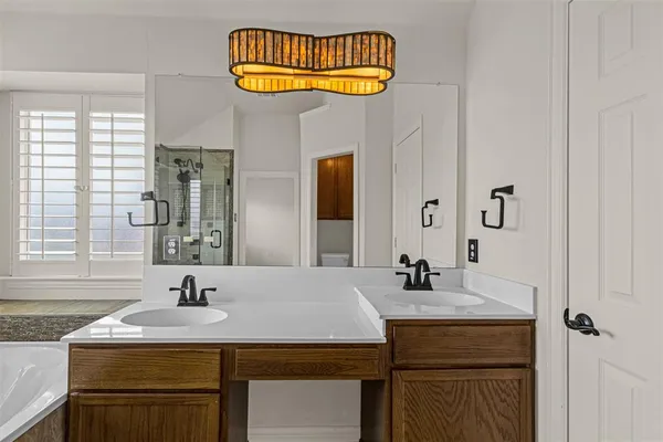 $585,000 | 2007 Chittam Drive, Euless, TX 76039