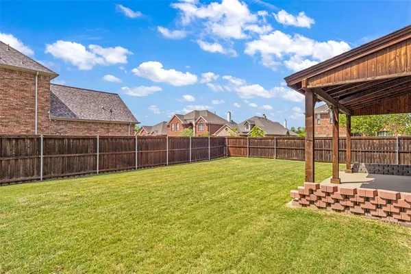 $585,000 | 2007 Chittam Drive, Euless, TX 76039