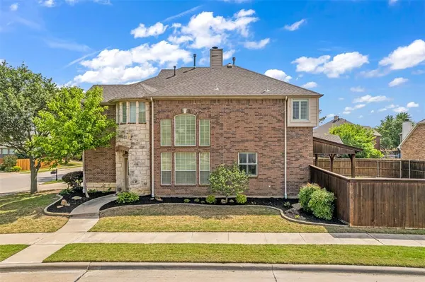 $585,000 | 2007 Chittam Drive, Euless, TX 76039