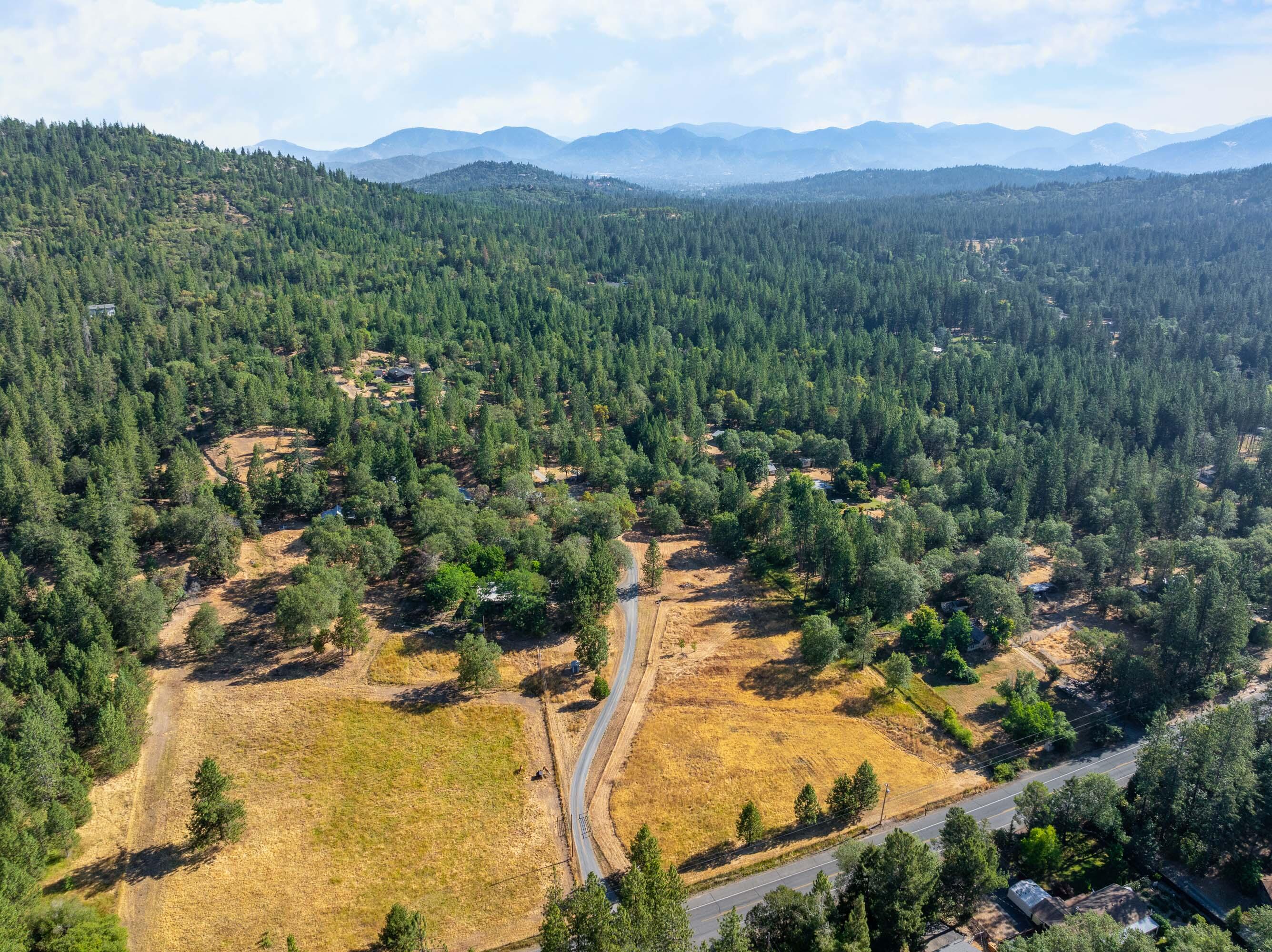312 Stringer Gap Road Grants Pass, OR 97527 - Photo 39 of 47 DRONE (7 of 8)