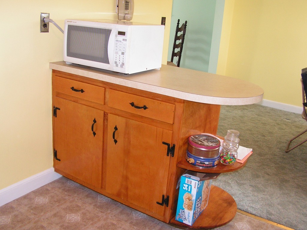 11 Roberts Road Canton, MA 02021 - Photo 8 of 17 Gallery Image 8