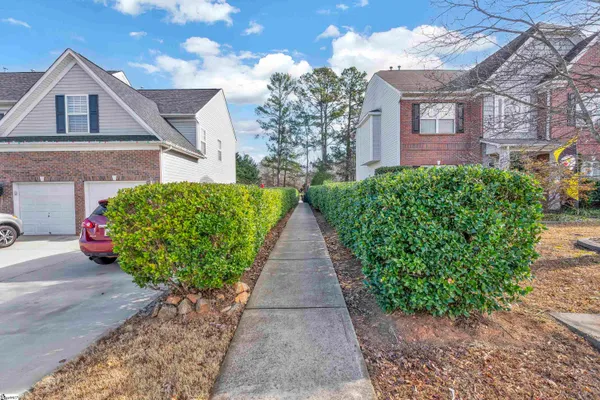 $579,000 | 389 Heritage Point Drive, Simpsonville, SC 29681