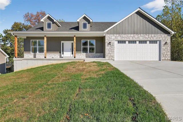 $409,900 | 268 Auburn Ridge Dr. Drive, Troy, MO 63379