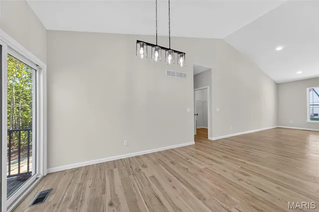 $409,900 | 268 Auburn Ridge Dr. Drive, Troy, MO 63379