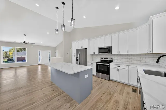 $409,900 | 268 Auburn Ridge Dr. Drive, Troy, MO 63379