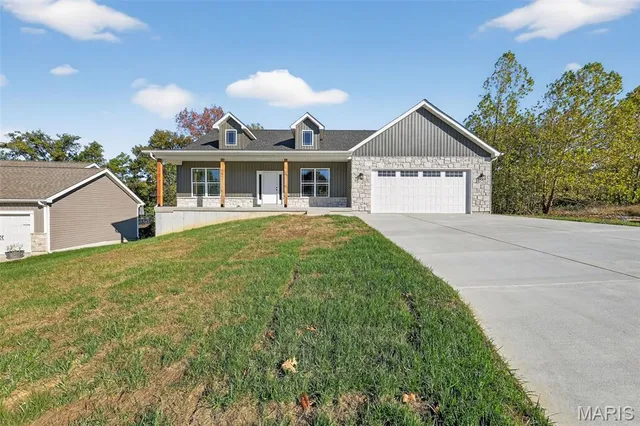 $409,900 | 268 Auburn Ridge Dr. Drive, Troy, MO 63379