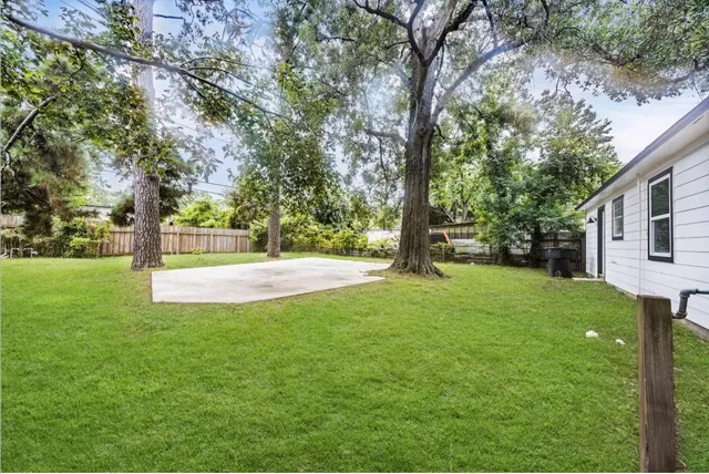 $190,000 | 6410 Hartwick Road, Houston, TX 77016