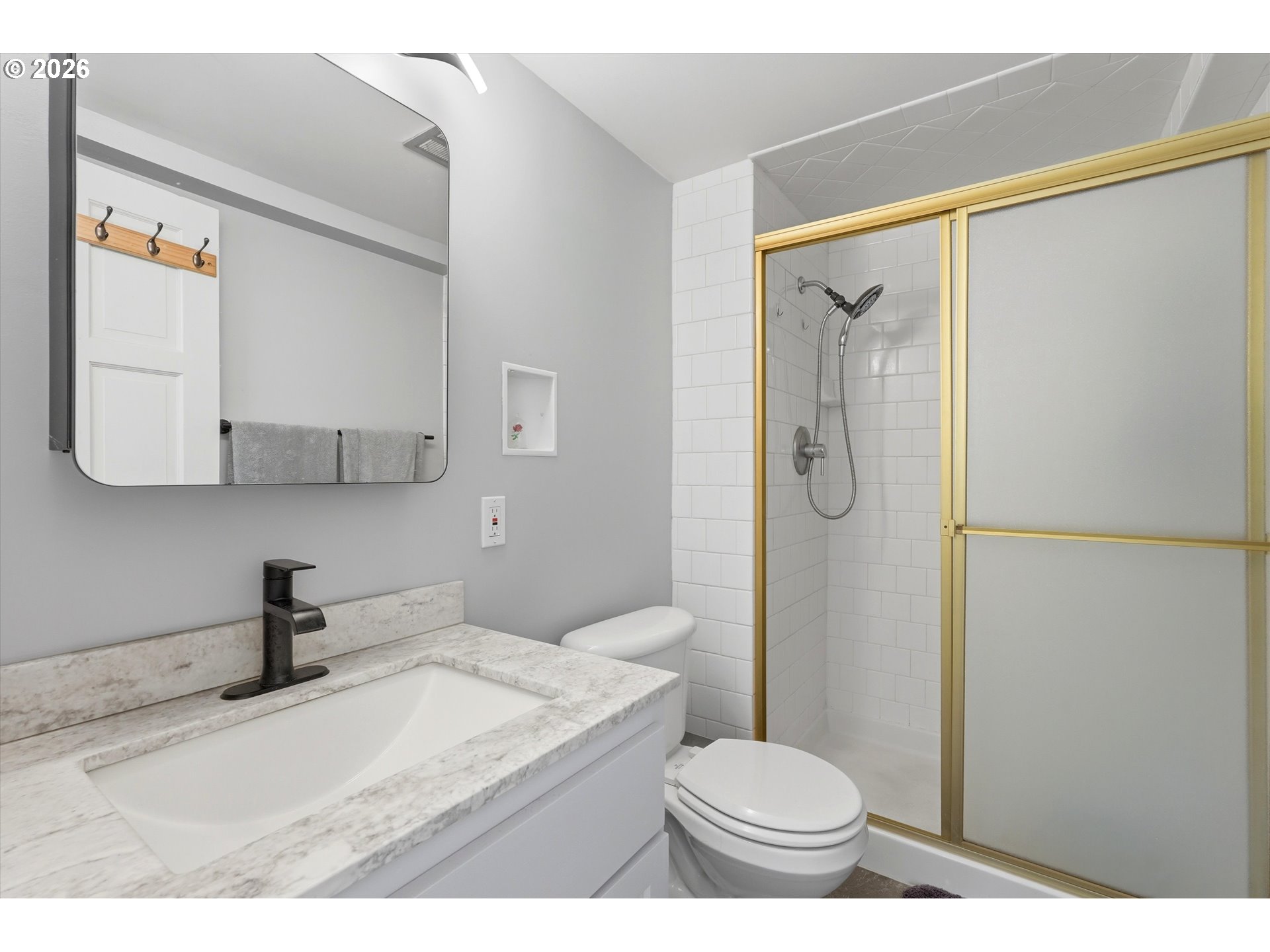 2021 Southwest Main Street, Unit 41 Portland, OR 97205 - Photo 21 of 46