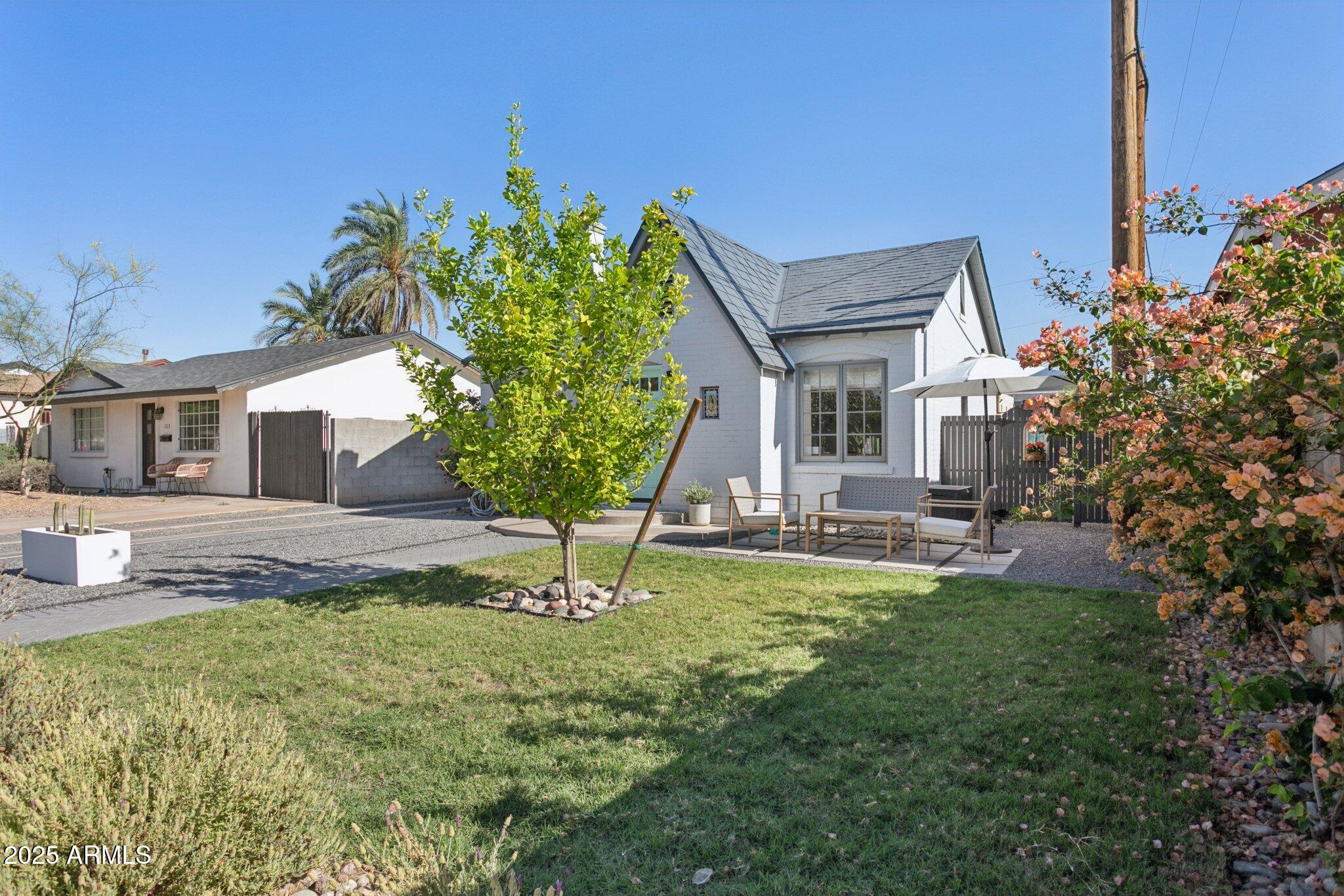 1111 East Coronado Road Phoenix, AZ 85006 - Photo 33 of 77 Gorgeous front landscaping