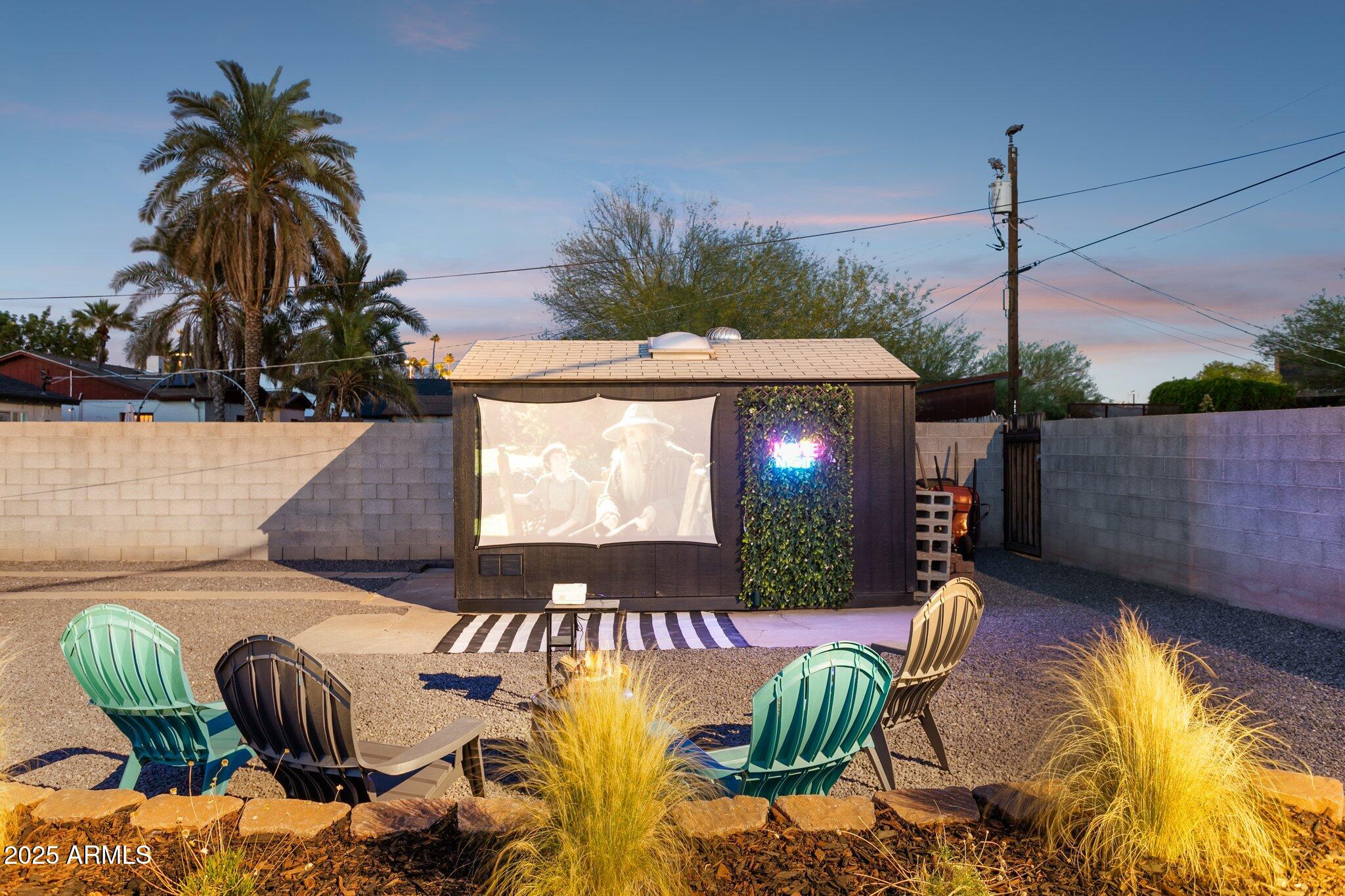 1111 East Coronado Road Phoenix, AZ 85006 - Photo 56 of 77 a view of a chairs and table in patio