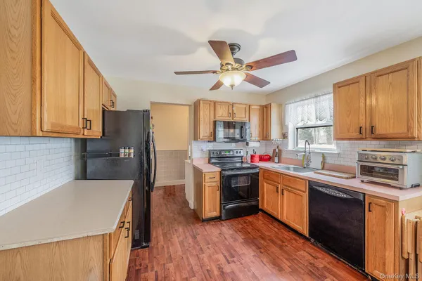 $729,000 | 92 Old Selden Stage Road, Selden, NY 11784