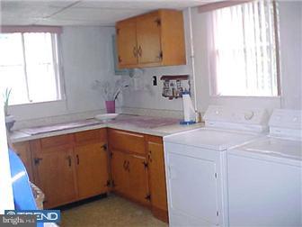 149 Lawrence Road Broomall, PA 19008 - Photo 8 of 10 Laundry Room