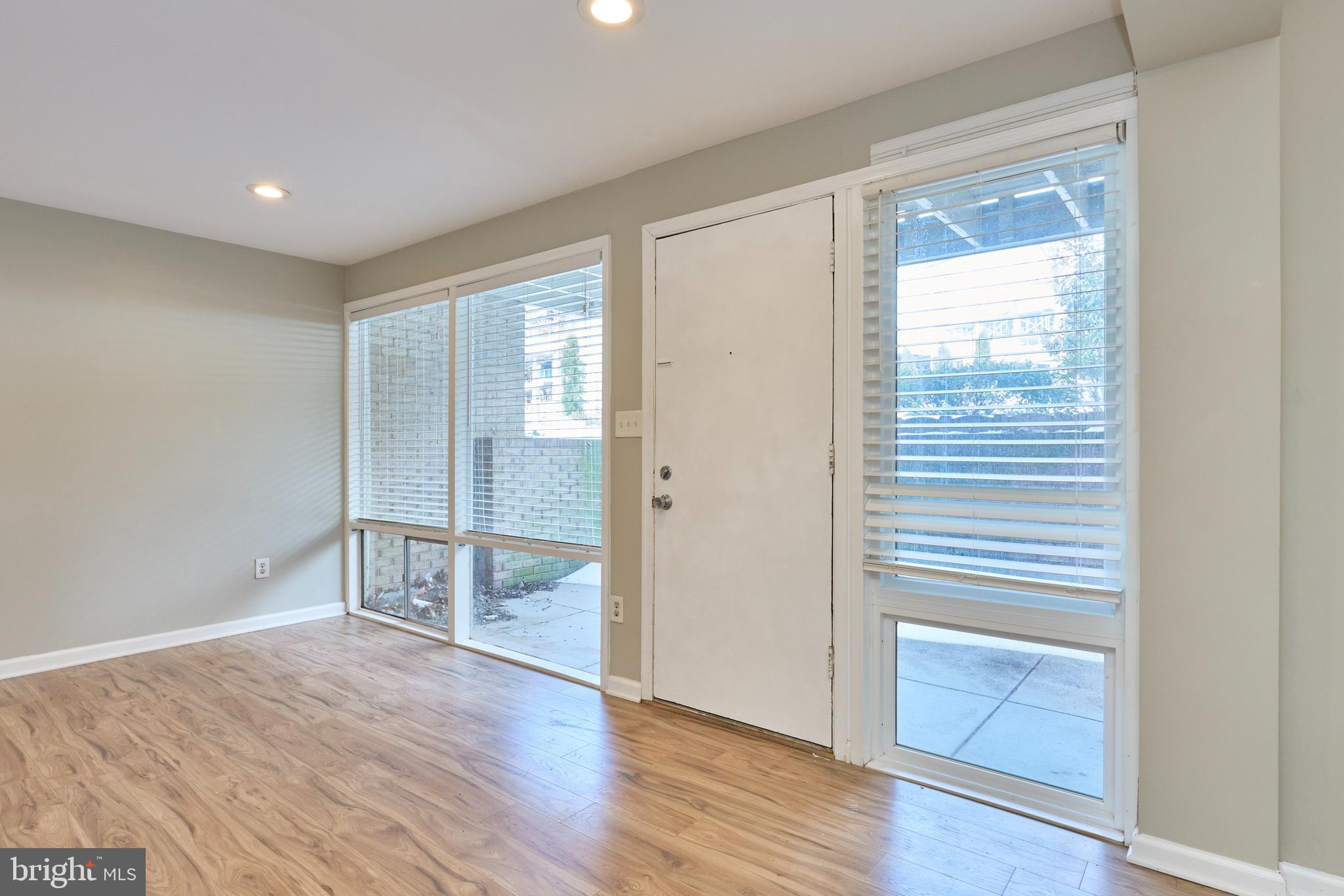 156 Haycock Road, Unit A6 Falls Church, VA 22046 - Photo 5 of 33