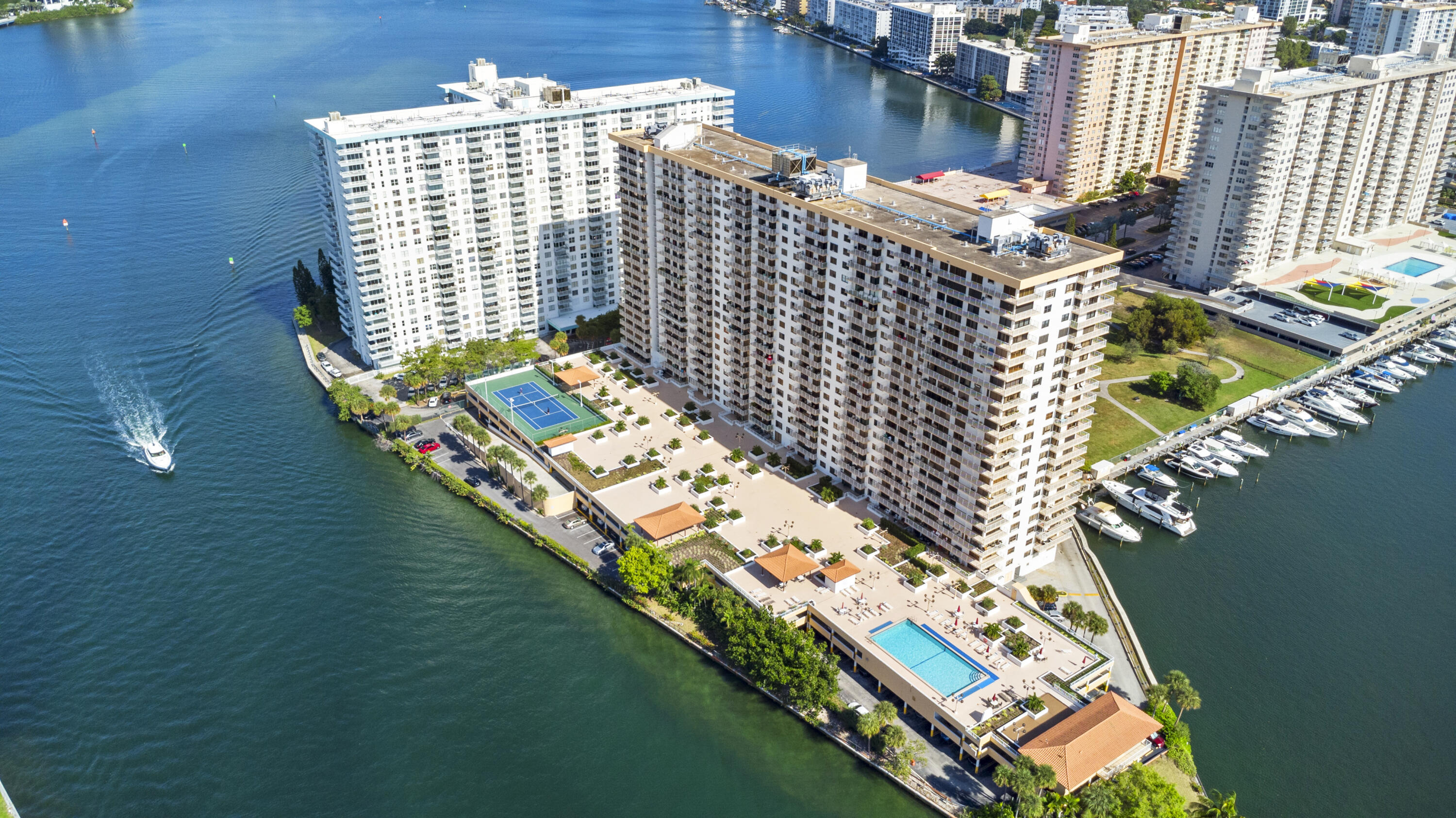 290 174th Street, Unit 1417 Sunny Isles Beach, FL 33160 - Photo 2 of 50 DJI_0044