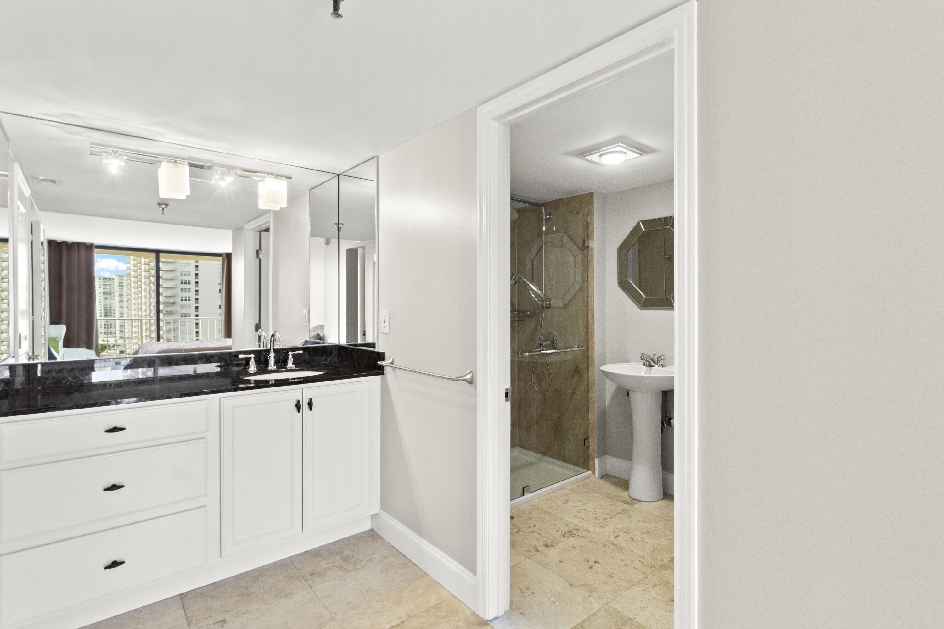 290 174th Street, Unit 1417 Sunny Isles Beach, FL 33160 - Photo 23 of 50 IMG_7000