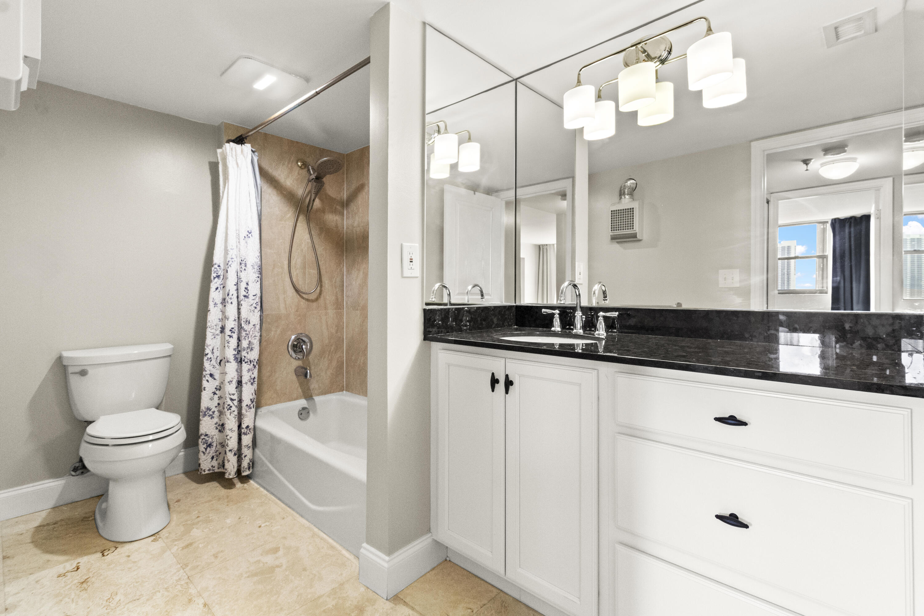 290 174th Street, Unit 1417 Sunny Isles Beach, FL 33160 - Photo 28 of 50 IMG_7015