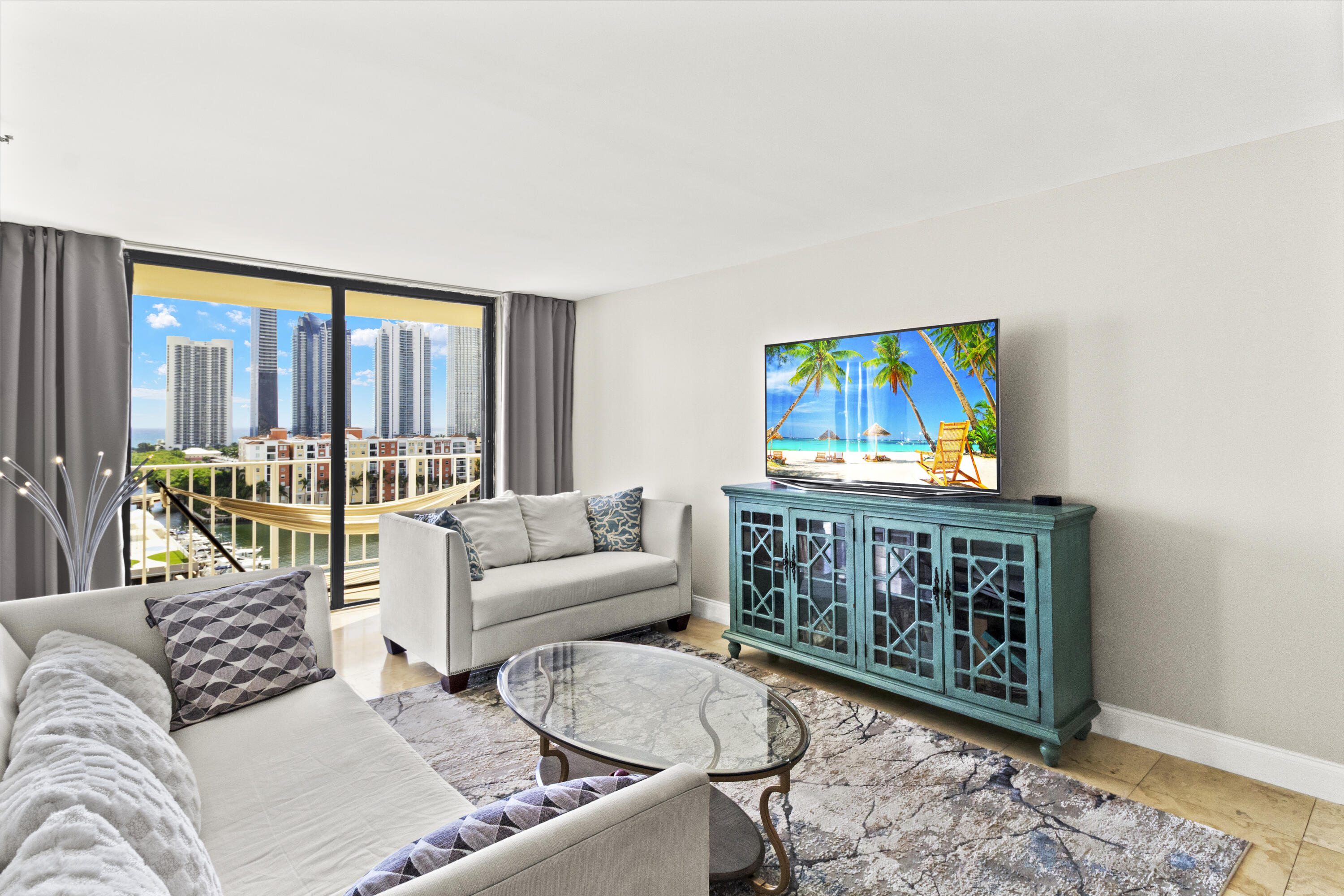 290 174th Street, Unit 1417 Sunny Isles Beach, FL 33160 - Photo 3 of 50 IMG_7030