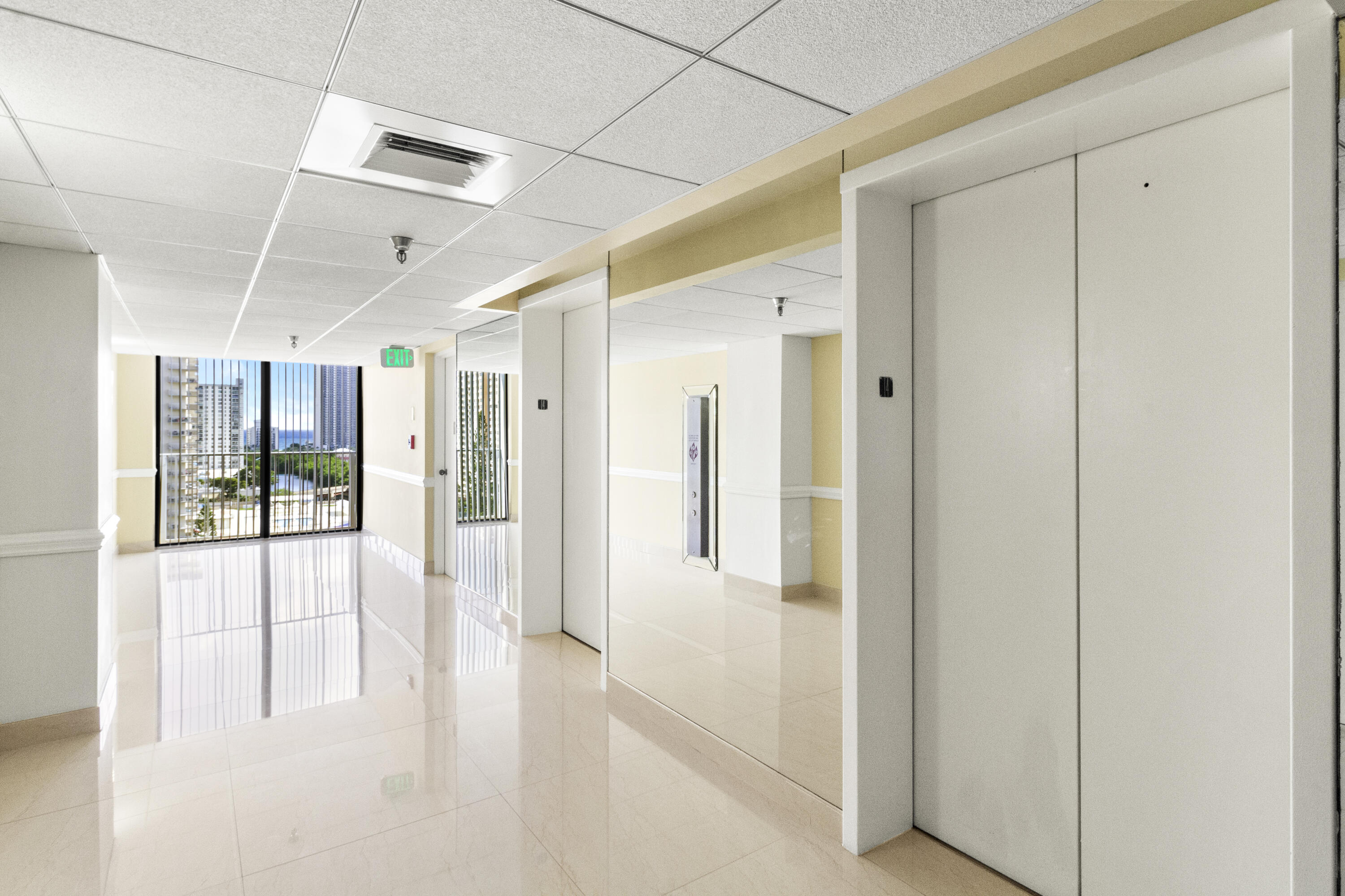 290 174th Street, Unit 1417 Sunny Isles Beach, FL 33160 - Photo 30 of 50 IMG_7087