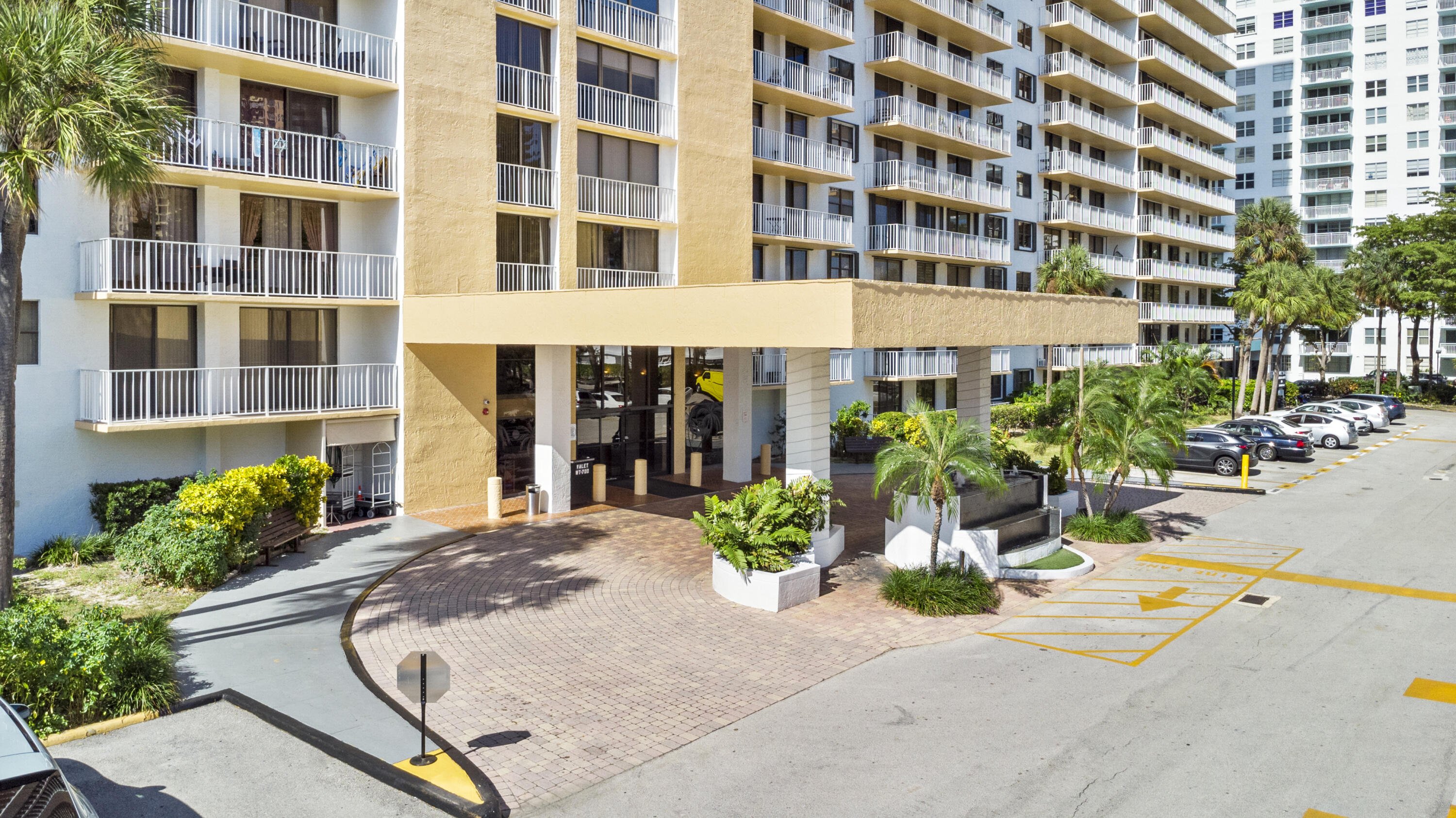290 174th Street, Unit 1417 Sunny Isles Beach, FL 33160 - Photo 43 of 50 DJI_0056