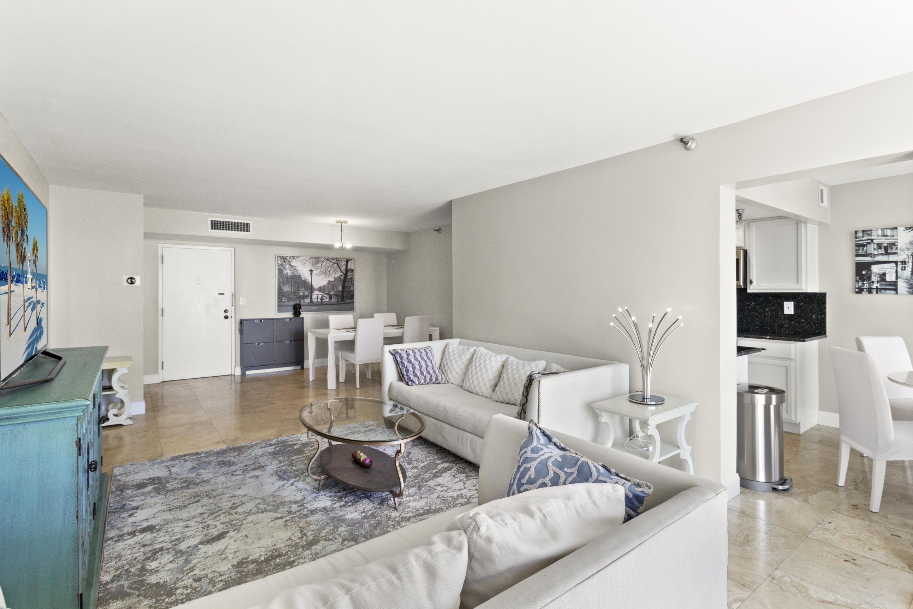 290 174th Street, Unit 1417 Sunny Isles Beach, FL 33160 - Photo 10 of 50 IMG_7042