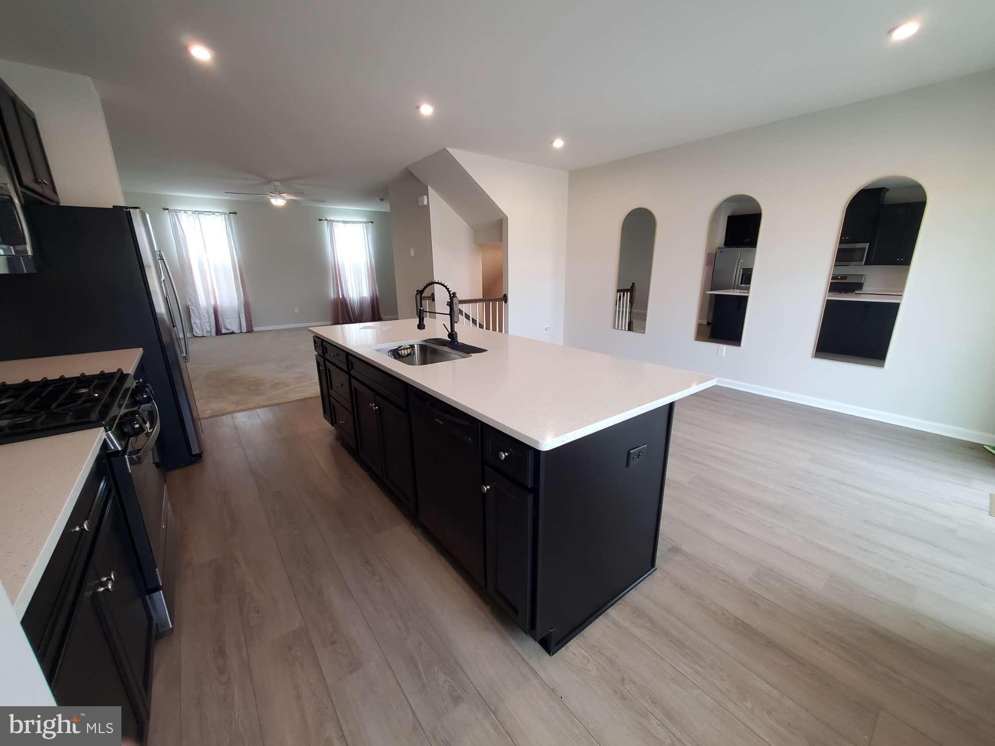 31 Roundstone Run Swedesboro, NJ 08085 - Photo 18 of 37 Kitchen