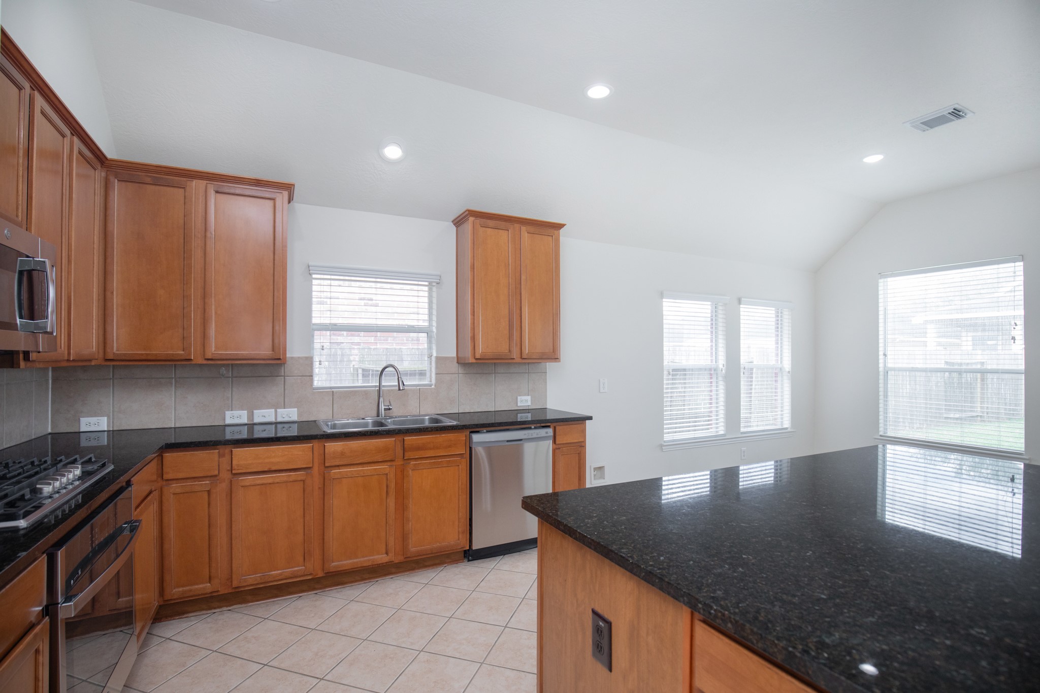 8802 Rocky Knoll Lane Rosenberg, TX 77469 - Photo 16 of 43