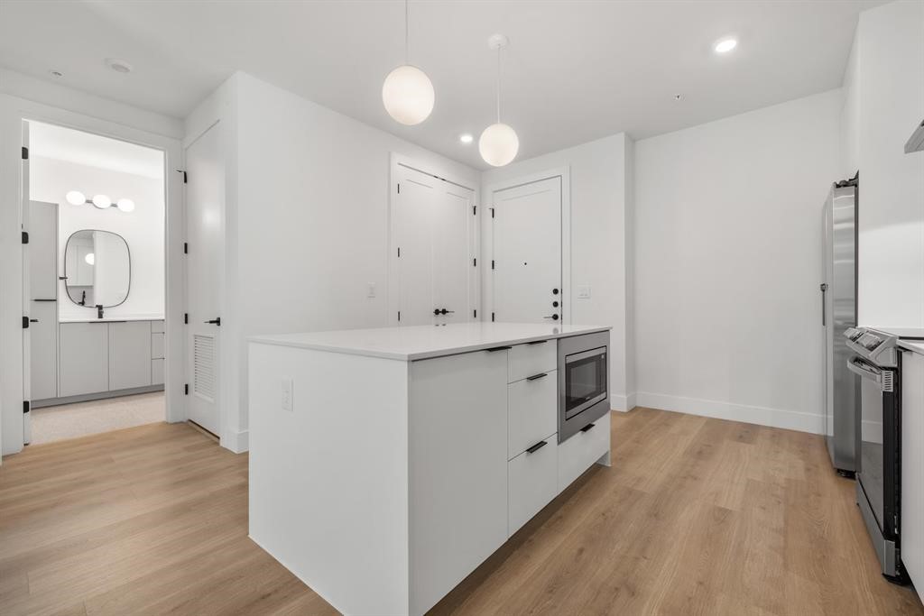 1701 Simond Avenue, Unit 208 Austin, TX 78723 - Photo 8 of 34