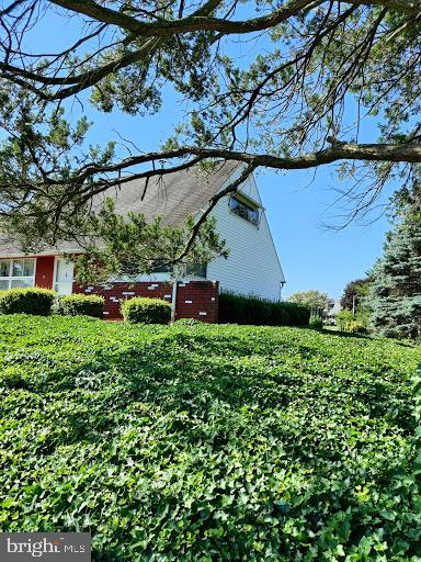 29 Quakeroak Road Levittown, PA 19057 - Photo 5 of 13 Gallery Image 5
