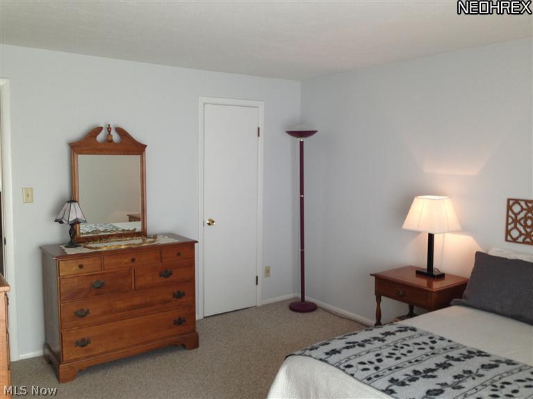 6472 State Road, Unit J17 Parma, OH 44134 - Photo 19 of 23