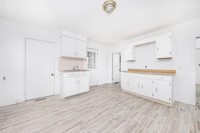 $1,900 | 23 Edmund Street, Unit 1, Malden, MA 02148