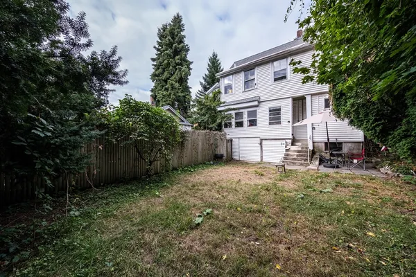 $1,900 | 23 Edmund Street, Unit 1, Malden, MA 02148