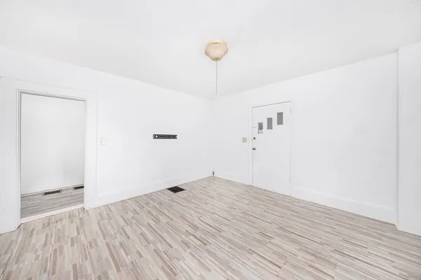 $1,900 | 23 Edmund Street, Unit 1, Malden, MA 02148