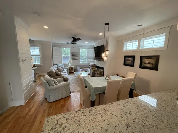 $4,800 | 973 Warrick Oaks Ln Mount, Mount Pleasant, SC 29464