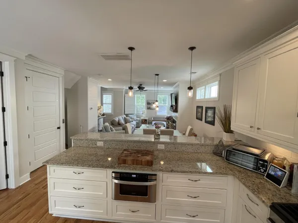 $4,800 | 973 Warrick Oaks Ln Mount, Mount Pleasant, SC 29464