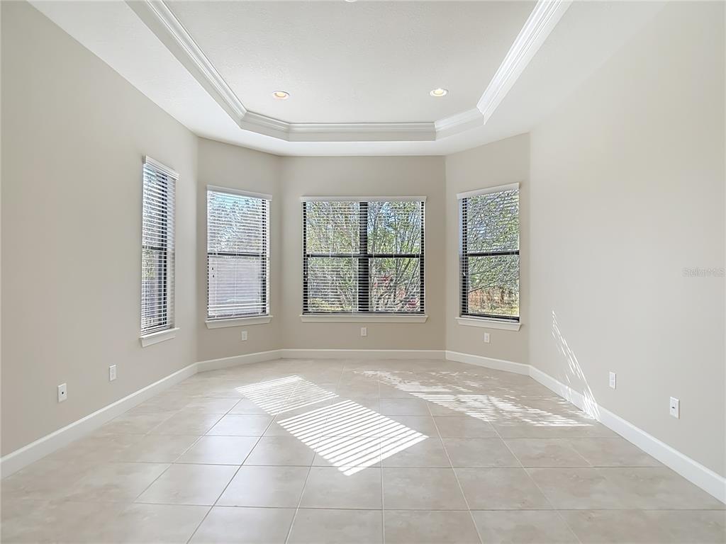 8613 Grand Alberato Road Tampa, FL 33647 - Photo 33 of 56