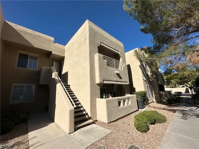 $1,200 | 1908 High Valley Court, Unit 204, Las Vegas, NV 89128