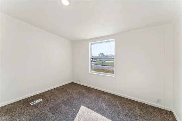 $232,999 | 140 Matney Drive, Osawatomie, KS 66064