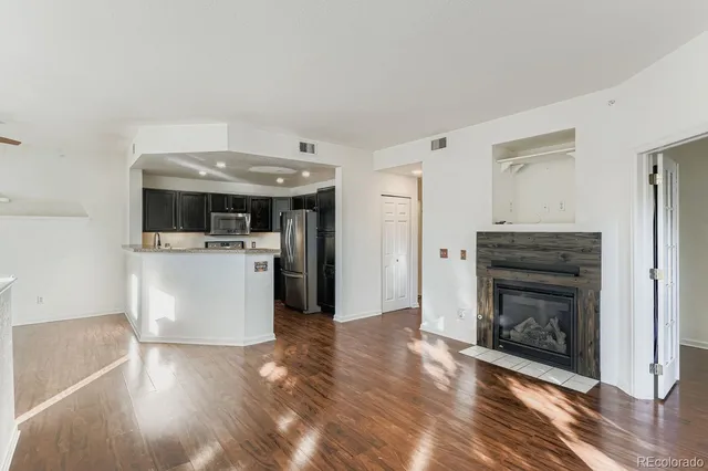 $1,850 | 8707 East Florida Avenue, Unit 816, Denver, CO 80247
