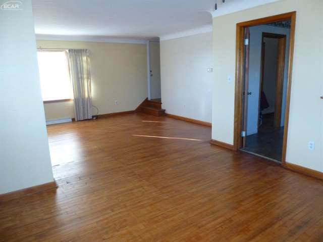 11030 Byron Road Howell, MI 48855 - Photo 14 of 24 20439892-13.JPG