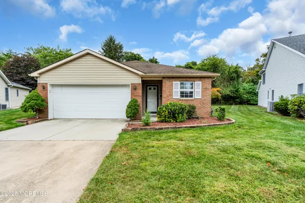 $2,700 | 1970 Cherryvale Court, Toms River, NJ 08755