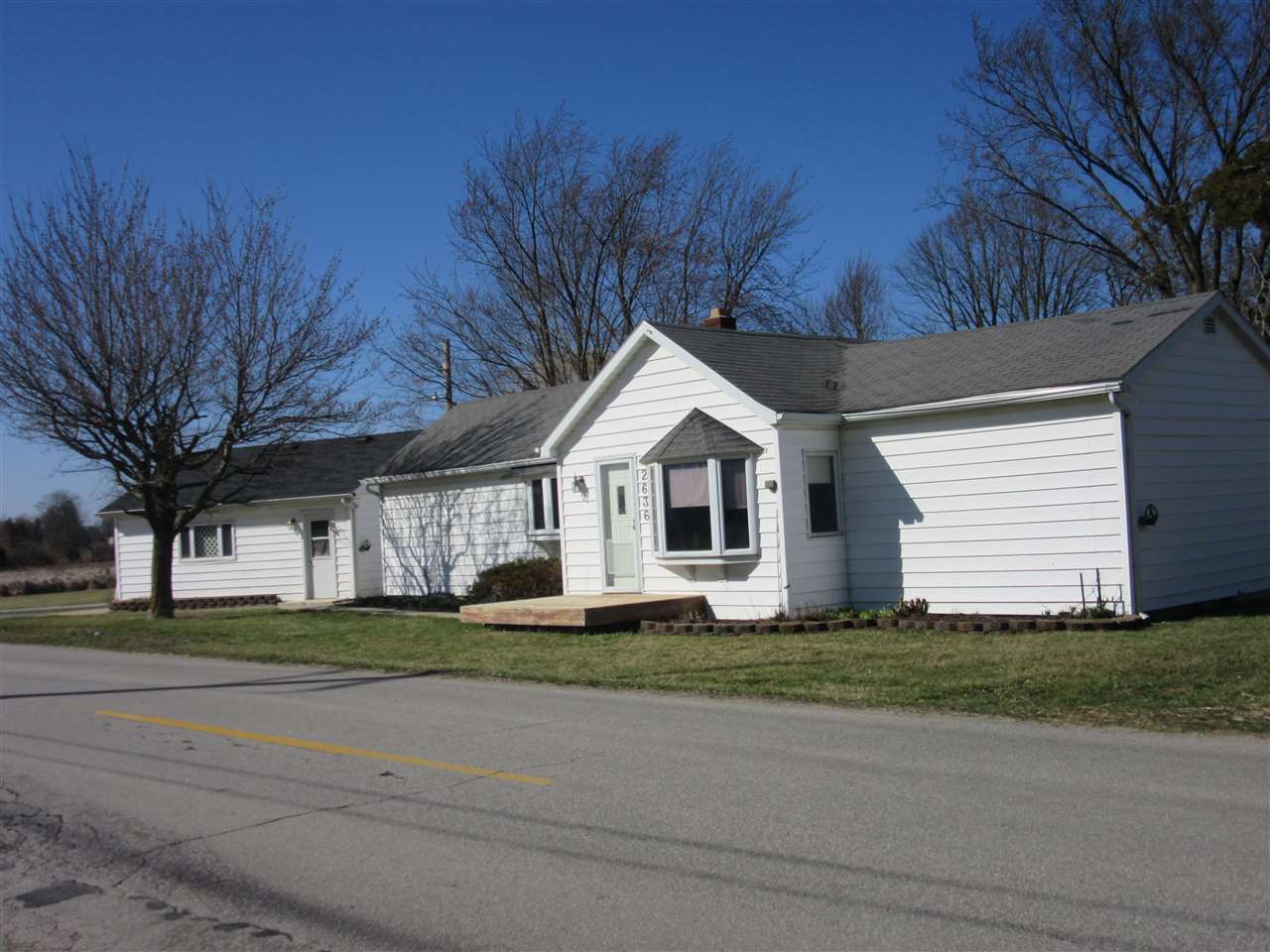 2636 West Wallen Road Fort Wayne, IN 46818 - Photo 2 of 34 Gallery Image 2