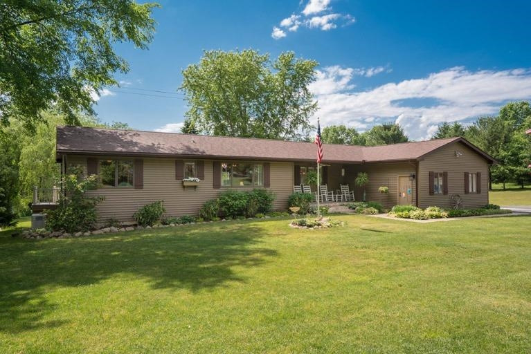 8501 Toma Road Pinckney, MI 48169 - Photo 3 of 41 Photo 3