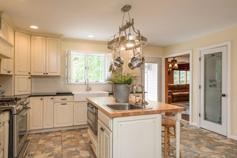 8501 Toma Road Pinckney, MI 48169 - Photo 5 of 41 Photo 5